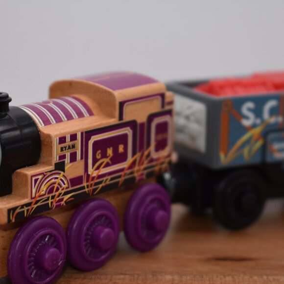 Ryan GNR 1014 and S.C. RUFFEY with Pop Out CARGO Dynamite Demolition 2012 - Picture 4 of 11